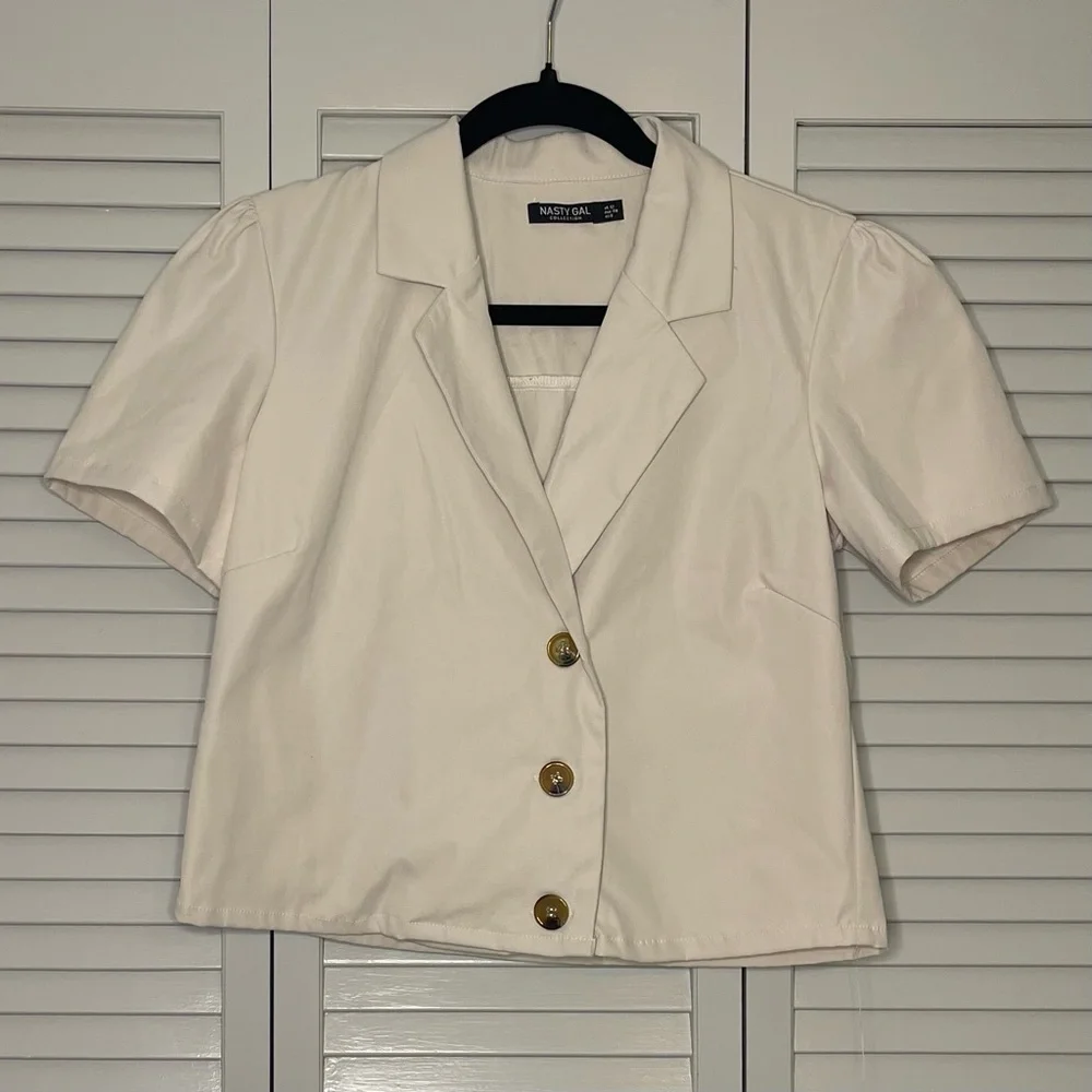 Nasty Gal Beige Button-Up Collared Top - Picture 1 of 4